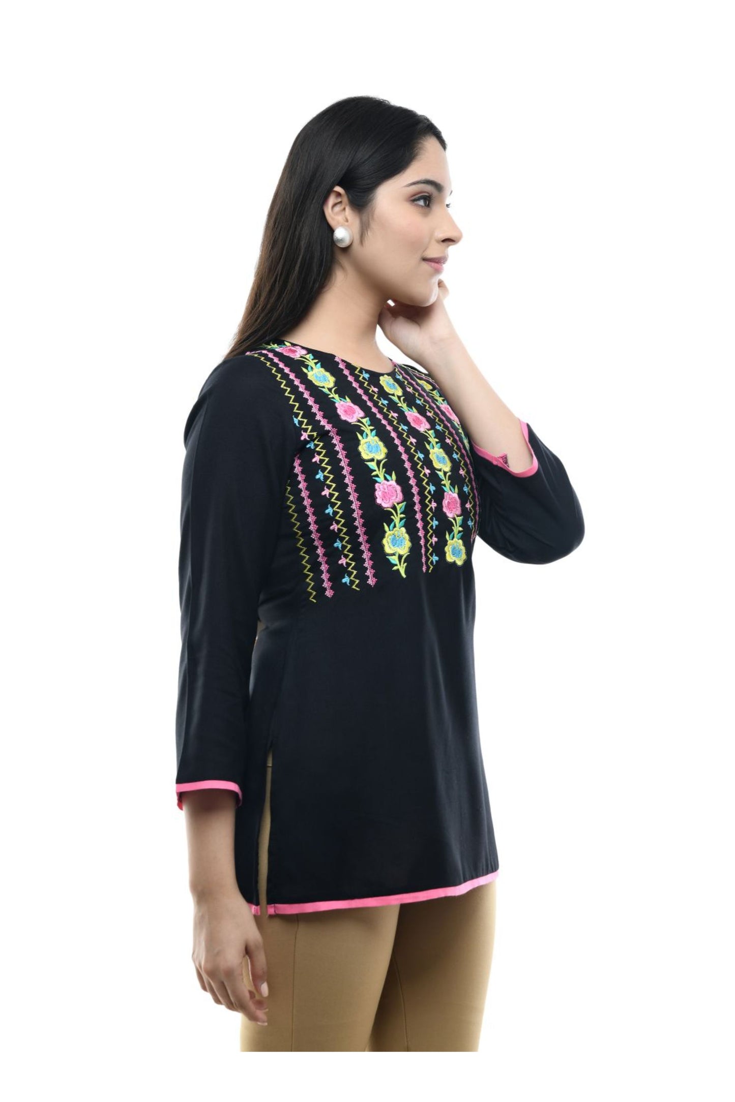 Black Floral Panel Embroidered Straight Top | Vaamii